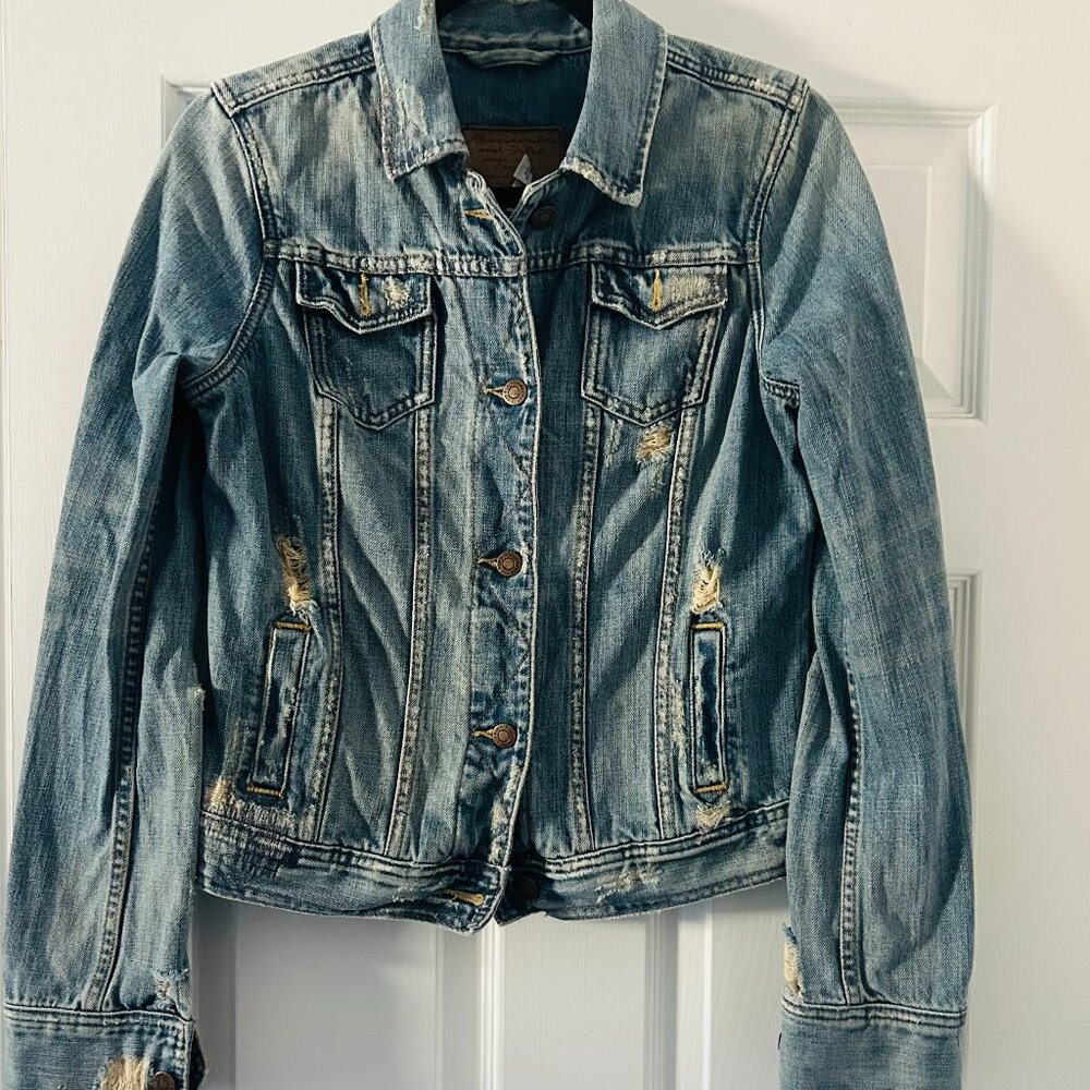 Abercrombie and Fitch Distressed Women's Denim Jacket Size M